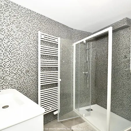 Apt 5 Etoiles, Chic & Cozy, Piscine, Vue Mer *