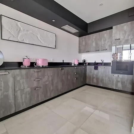 Apt 5 Etoiles, Chic & Cozy, Piscine, Vue Mer Apartment *