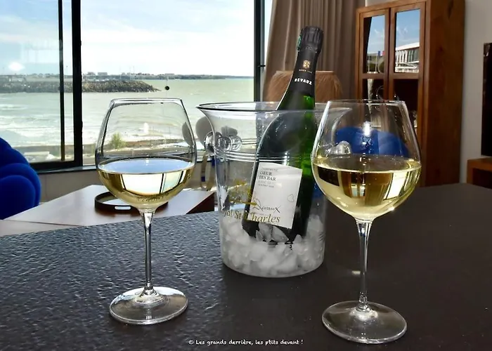 דירה 5 Etoiles, Chic & Cozy, Piscine, Vue *