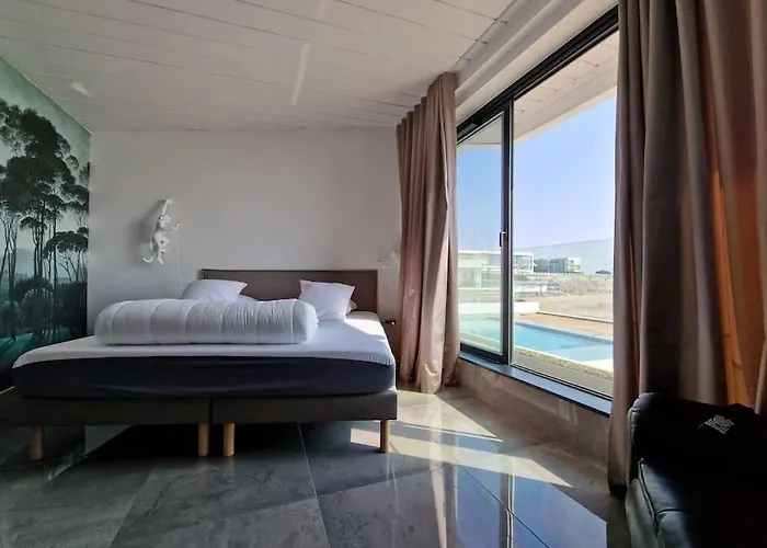 5 Etoiles, Chic & Cozy, Piscine, Vue דירה