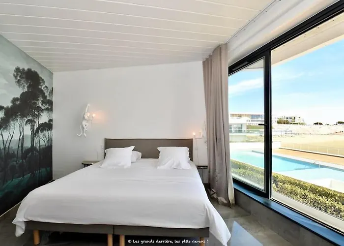 Apartment 5 Etoiles, Chic & Cozy, Piscine, Vue Royan